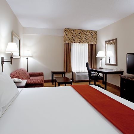 Lexington Inn And Suites Oda fotoğraf